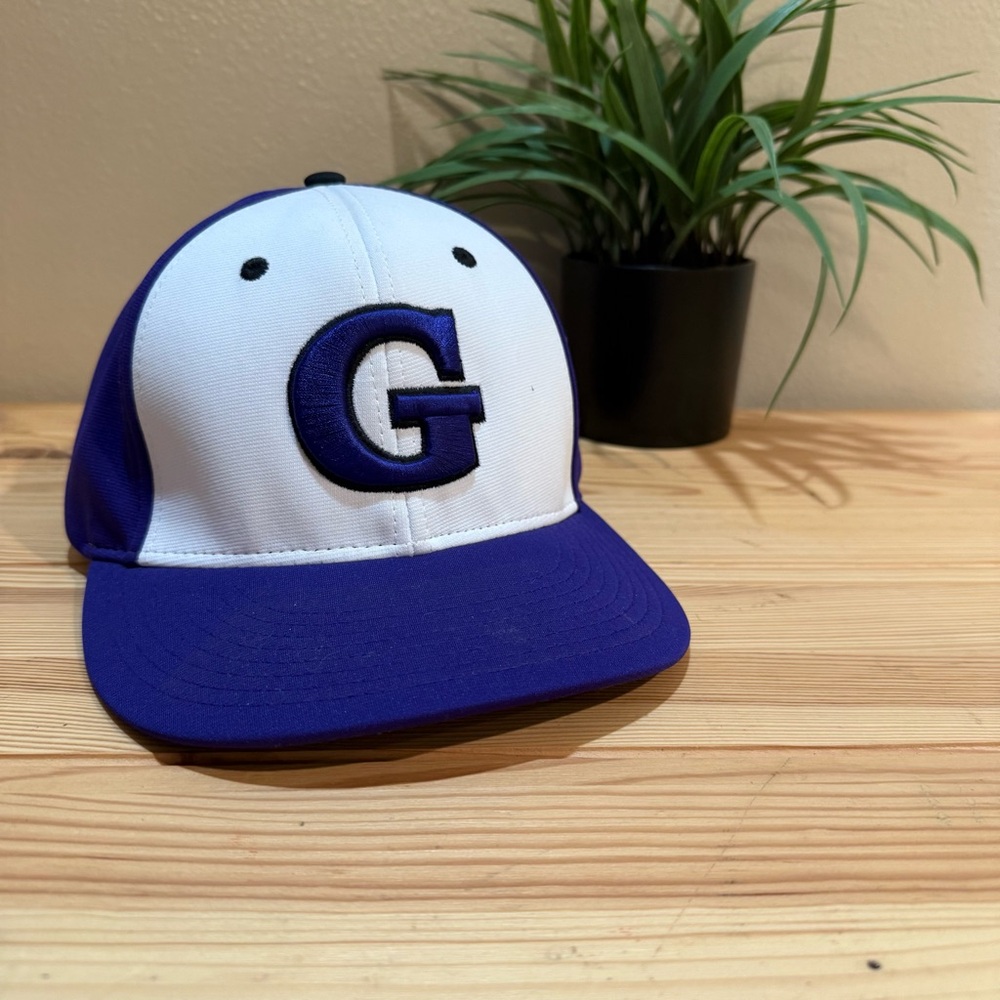 Georgetown Hoyas fitted baseball cap, Flexfit